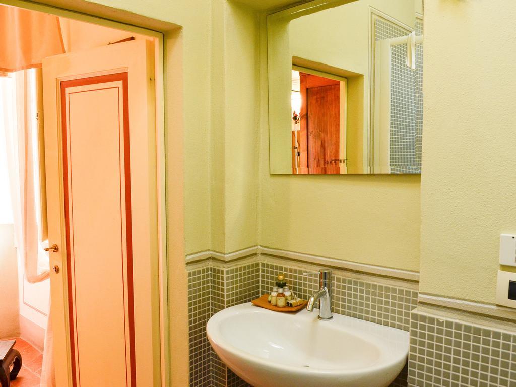 B&B Vicolo Della Scala Κορτόνα Δωμάτιο φωτογραφία